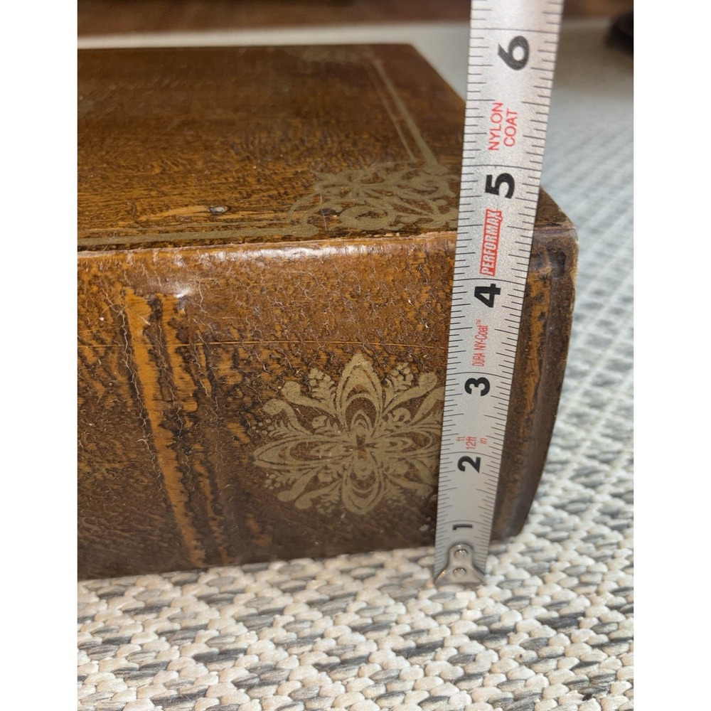 Large Wood Faux Book Box Oliver Twist By Charles Dickens Vintage Latch Buckle - Picture 13 of 16